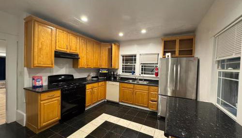 Nearby Museums • Downtown • 4BR • Sleeps 16 - Foto 3