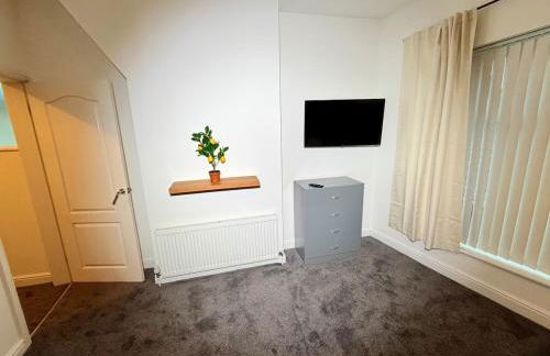 Comfortable 4BR House Ideal for Families & Workers - Foto 6