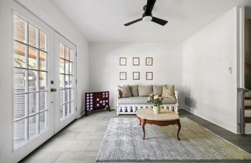 San Marcos 5BR Retreat with Pool Near TXST - Foto 10