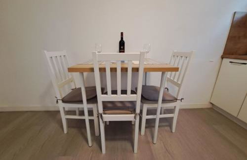 Apartments Orlić - Self check-in with code, WI-FI, Netflix, smart TV, garden, terrace - Photo 15