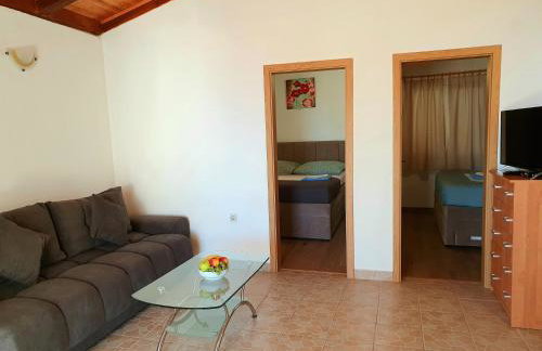 Apartments Selleng - Photo 11