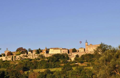 Charming Stone House With Terrace - Photo 52