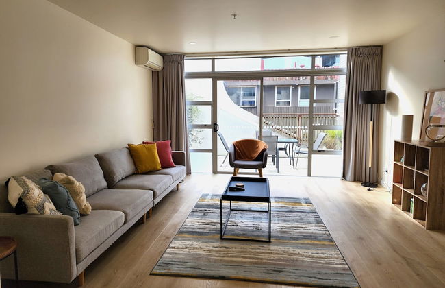 U Suites on Jessie - Photo 15