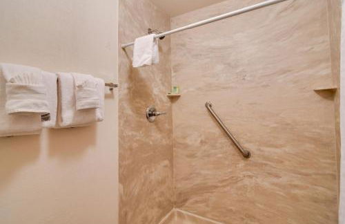 Shuttle to Winter Park Resort! Group Condo with Pool - Foto 18