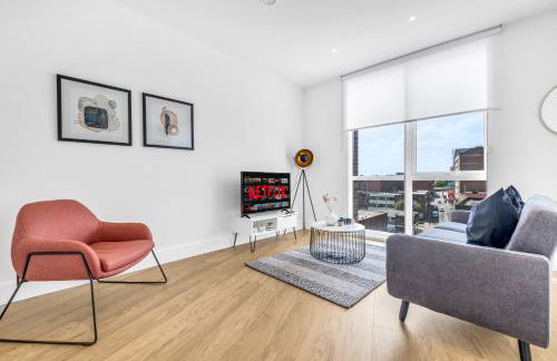 Pluxa Nero Deluxe - City Bliss 2Bath, Walk to Transit - Foto 4