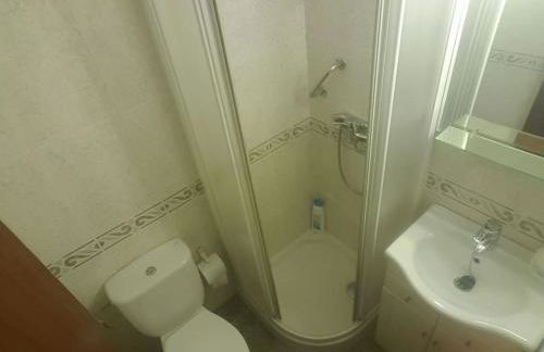 Piso completo 3 habitaciones y 2 baños palacio congresos - Foto 7