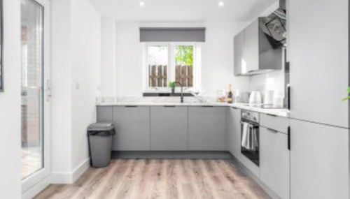 Modern Two Bedroom Apartment - Netflix - Balcony - Secure Parking 2MC - Foto 5