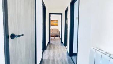 Burmer Central Bliss: Modern 3BR/1BA, Full Kitchen - Foto 5