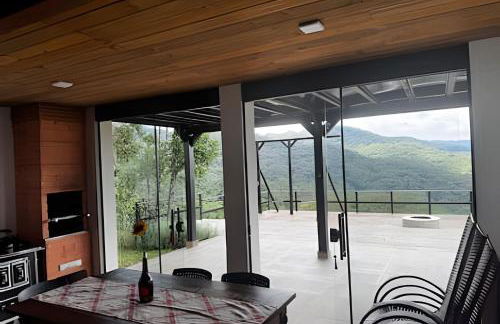 Chalé | Hidro | Churrasqueira | Vista maravilhosa - Foto 41