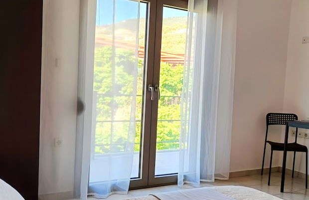 A & A Apartments 2 - Photo 7