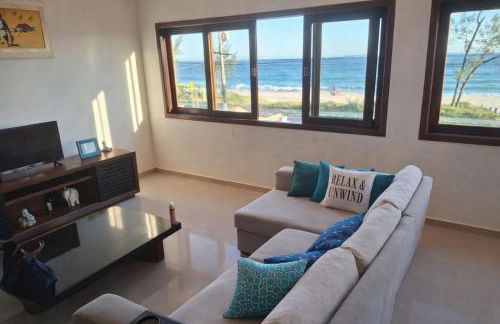 Jaconé - Casa maravilhosa de frente para o mar ! - Foto 4