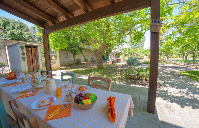 Masseria Le Palmentelle Pool And Garden - Photo 27