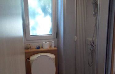 Beachside Mobile Home with Private Yard - Foto 19