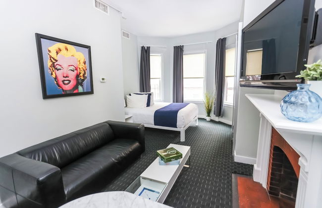 Maverick Suites at 245 Newbury St - Photo 34