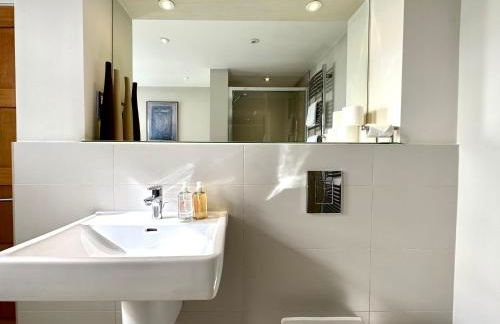 Desirable 2 Bedroom Apartment in Bicester that sleeps 5 - Foto 25