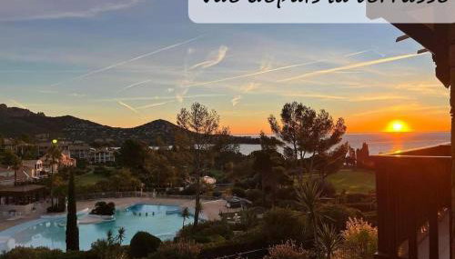 Appartement 4/5 personnes vue mer piscine et montagne Cap Estérel Pierre et Vacance nature et sport - Foto 3