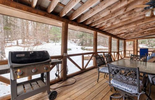 Lucky Log Cabin Hottub fireplace 12min to Mt Snow - Foto 25