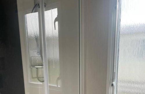 2 Bed-Sleeps 6 -Patio-Parking-Pet Friendly - Foto 9