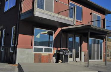 Barnwood Chateau with 2 Master Suites Hot Tub - Foto 8