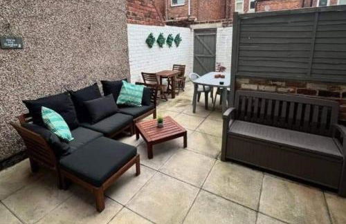 Cosy Jesmond 3 bed apartment - fantastic location - Photo 14