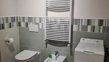 Appartamento luminosissimo in pieno centro - Photo 3