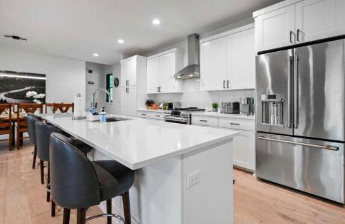 6BR Sand Valley Lodge with Hot Tub Bar & Putting Green - Foto 22