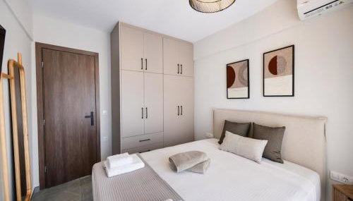 Aqua Bliss - Photo 3, wardrobe