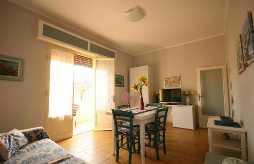 A pochi passi dal mare con bellissima vista - Foto 10