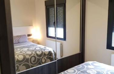 Chalet independiente en zona residencial rural con piscina privada - Foto 2