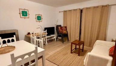 Apartamento bien ubicado vista a los pinos y al mar - Foto 2