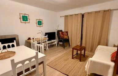 Apartamento bien ubicado vista a los pinos y al mar - Foto 6