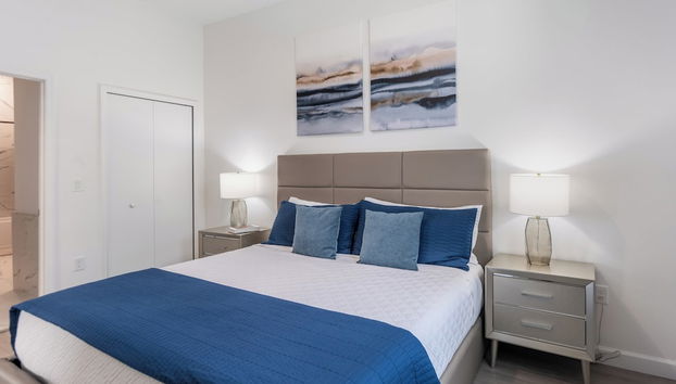 Magic Manor by Avantstay Pool 30min to Disney - Foto 4, Habitación