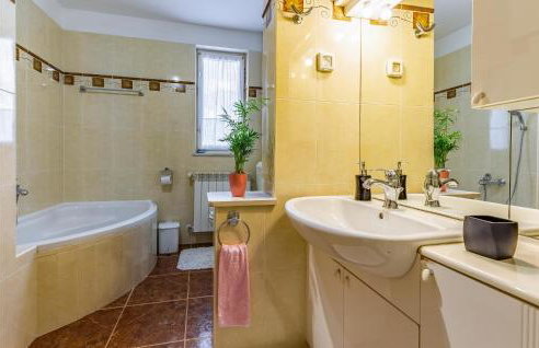 Beautiful Apartment In Labin With Wifi - Foto 28