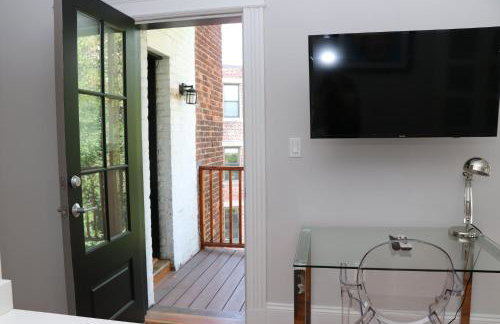 A Stylish Stay w/ a Queen Bed, Heated Floors.. #34 - Foto 10