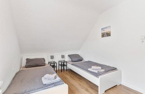 Worker Apartments Oberboihingen near Stuttgart, Nürtingen, Autobahn A8, Parking,Wifi,Smart,Smart TV - Foto 7