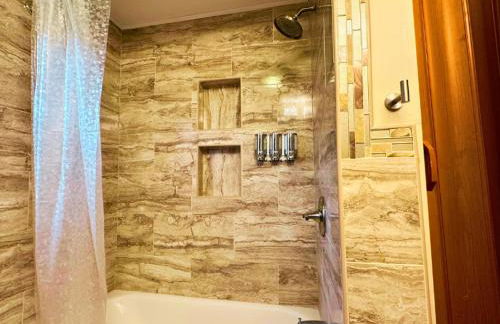 Cozy Riverside View House - Foto 31