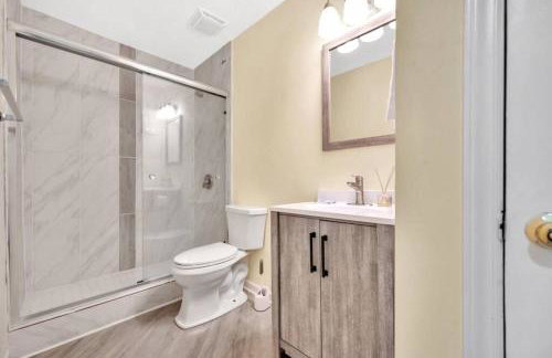 Cozy 2 Bedroom Pineville-Matthews Duplex Sleeps 8 - Foto 16