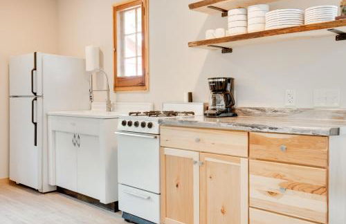 Waterfront Wisconsin Cabin Private Dock, Fire Pit - Foto 10