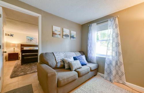 District Heights Apartment with Patio and Seating - Foto 4