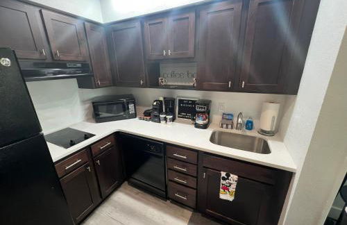 Free Shuttle 2 Queen Disney Area - Foto 94