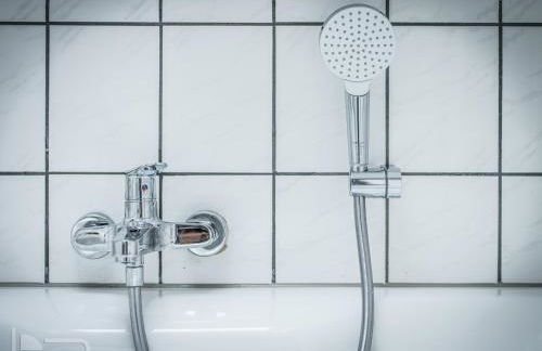 Voll ausgestattete Apartments mit Einzelbetten - Küche - WLAN - PKW-Parkplatz - Foto 47