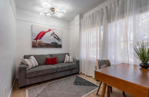 Sanctuary on 3rd - Walk to UF , Parking , Grill - Photo 41