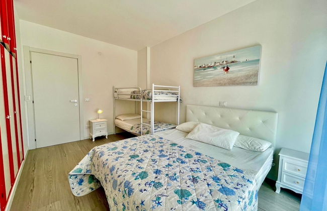 Bright Apartment by the Beach - Foto 2