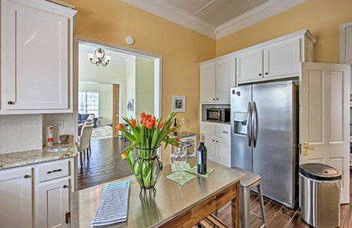 Renovated 'Carnegie Cottage' - Walk to Dtwn! - Foto 10