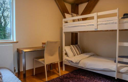 Lakeside Cotswolds Retreat with Private Hot Tub set on Lower Mill Estate - Photo 46