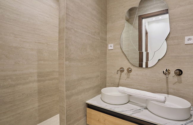 Superb Apartment on the Champs Elysees - Photo 12