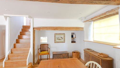 Beautiful 3BD Thatched Stone Cottage Kettering - Photo 4