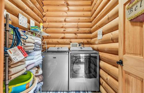 Liberty Pines - Lakefront Log Home, Swim Spa & Game Room - Photo 39