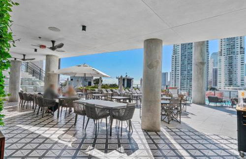 MVR - SupErhost Stay 10 Yrs of 5-Star Service - Foto 28