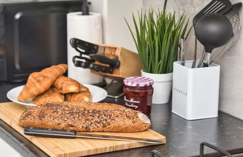 *Sleeps 9* Modern, 4 Bed House, Birmingham - Photo 10